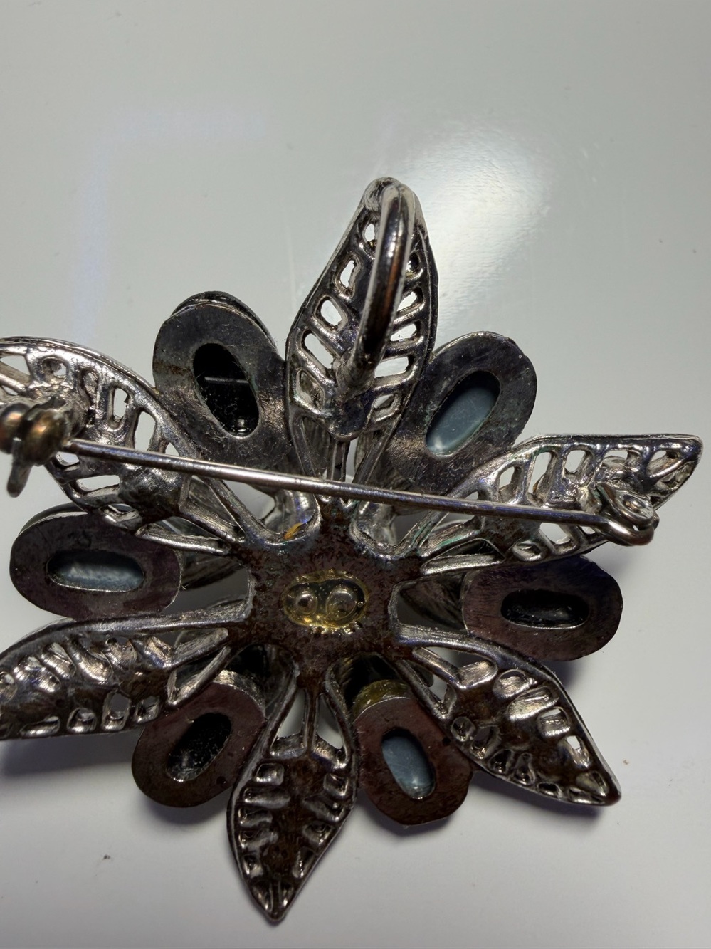 Vintage-Inspired Pearl & Black Crystal Flower Brooch - Picture 2 of 7